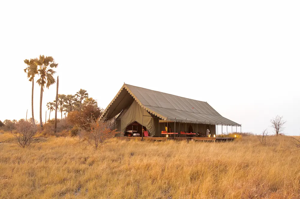 03 Jack's Camp - Guest tent exterior
