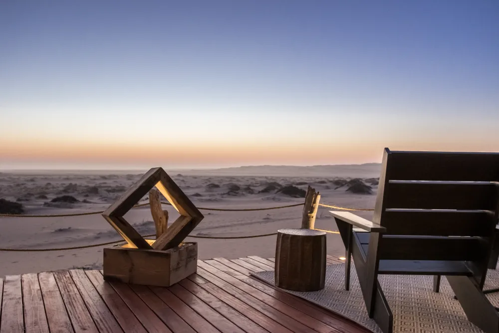 15 Shipwreck Lodge - Main area deck