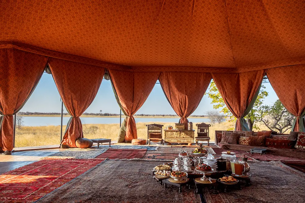 16 Jack's Camp - Persian tea tent