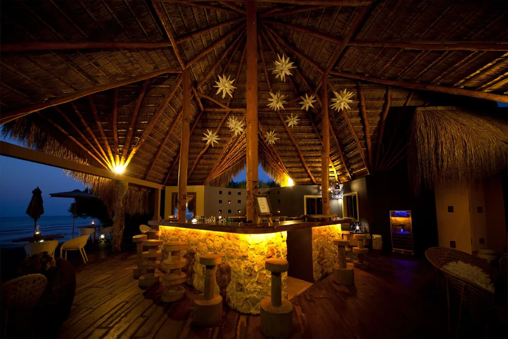 Azura-Benguerra-Main-Area-2