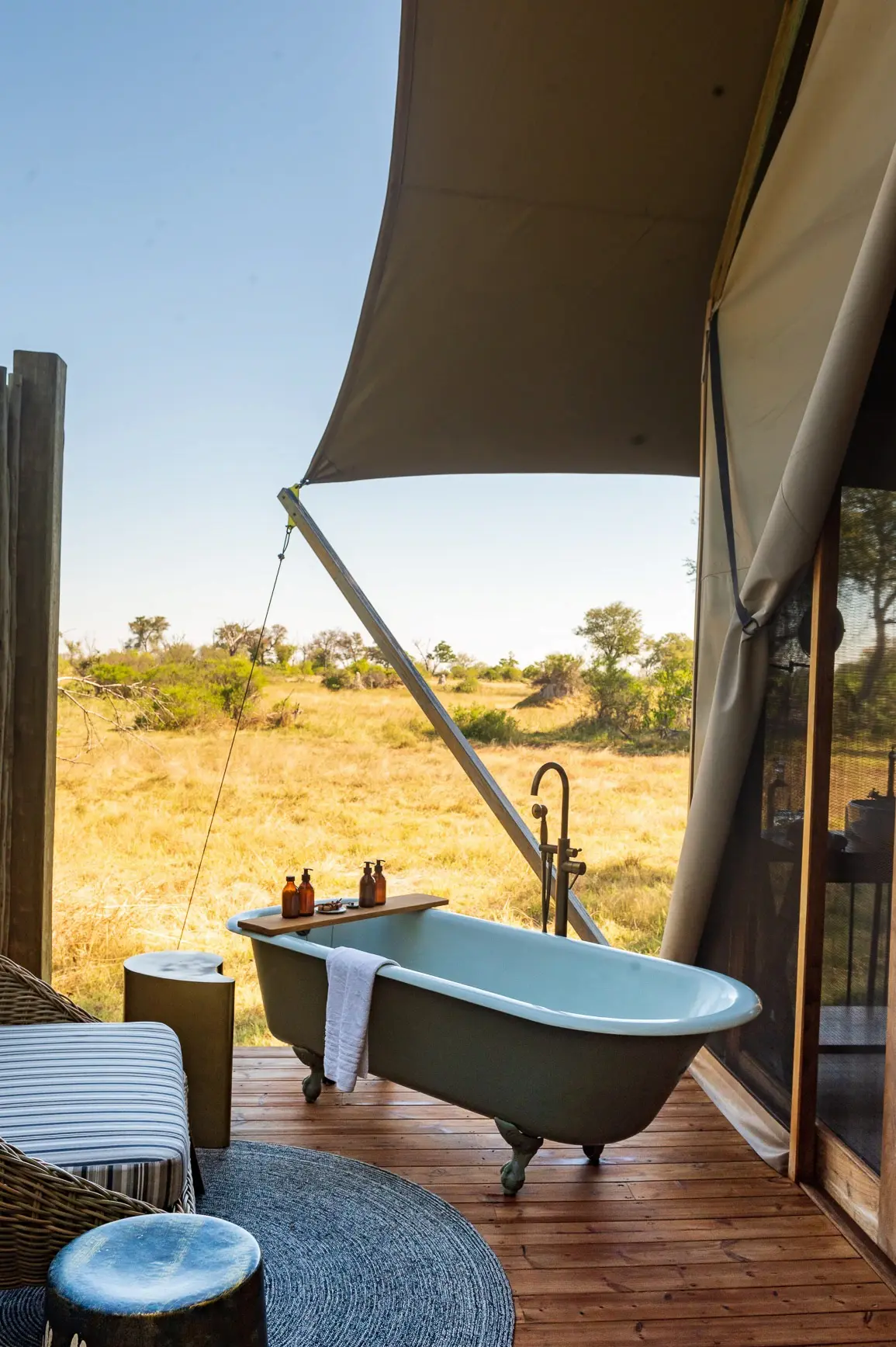 Bots_Tuludi_Guest Suite Outdoor Bath 1