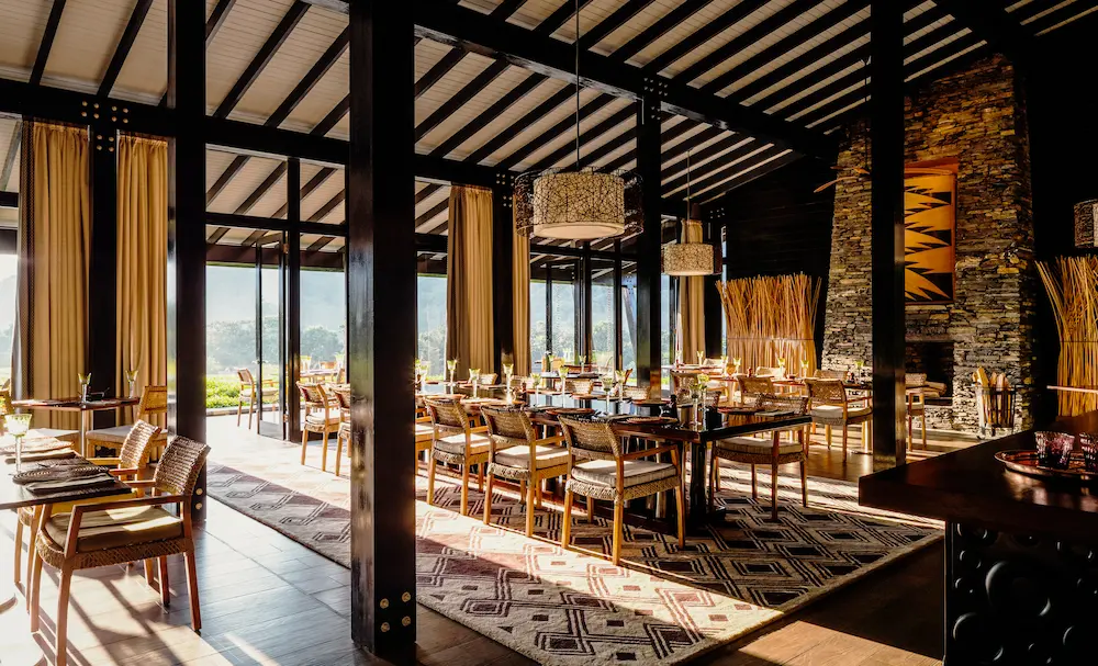 NH_OO_FB_Dining_Room_Wide_1675_MASTER