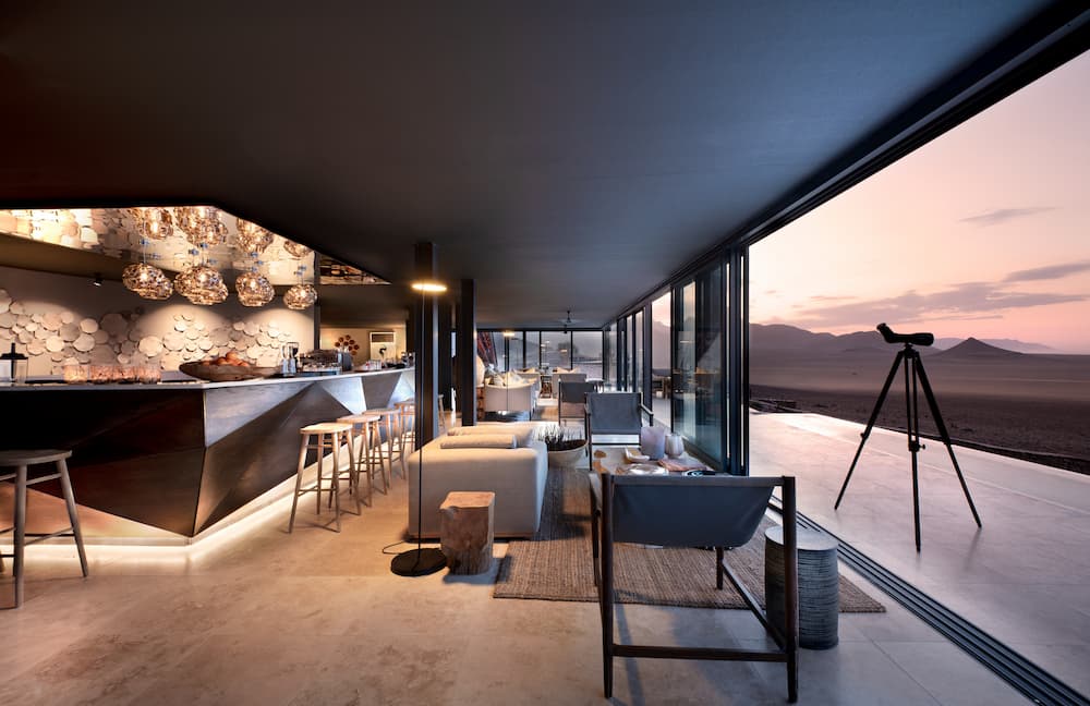 Sossusvlei-Desert-Lodge-general-guest-area-bar-and-telescope-High-Resolution-Width=5000px