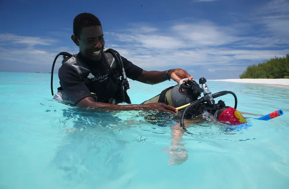 Zanzibar-Mnemba-island-Experience-Diving-school-with-andBeyonder-instructor-26