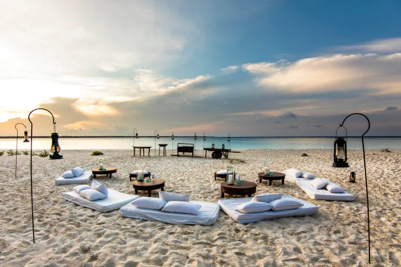 Zanzibar-Mnemba-Island-dining-dinner-seafood-barbecue _1_