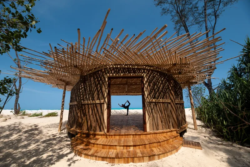 Zanzibar-Mnemba-Island-yoga _2_